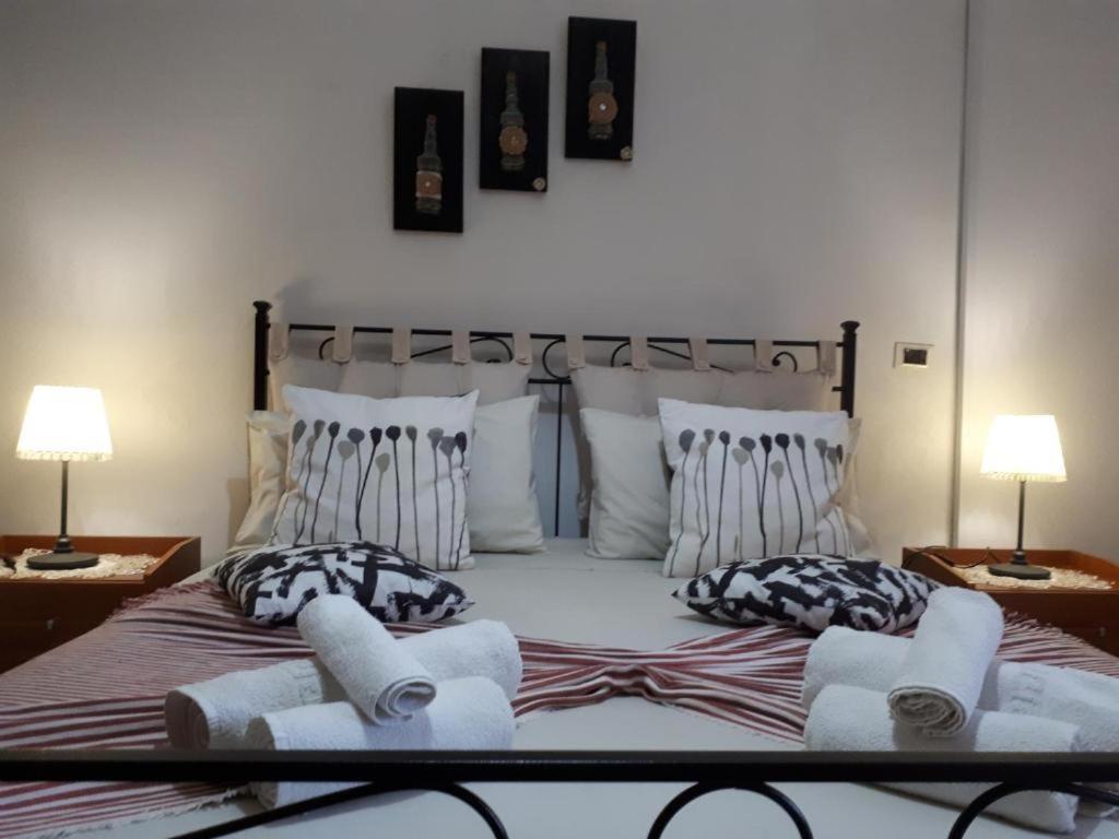 La Casa Re Basuli Villa Noto Luaran gambar