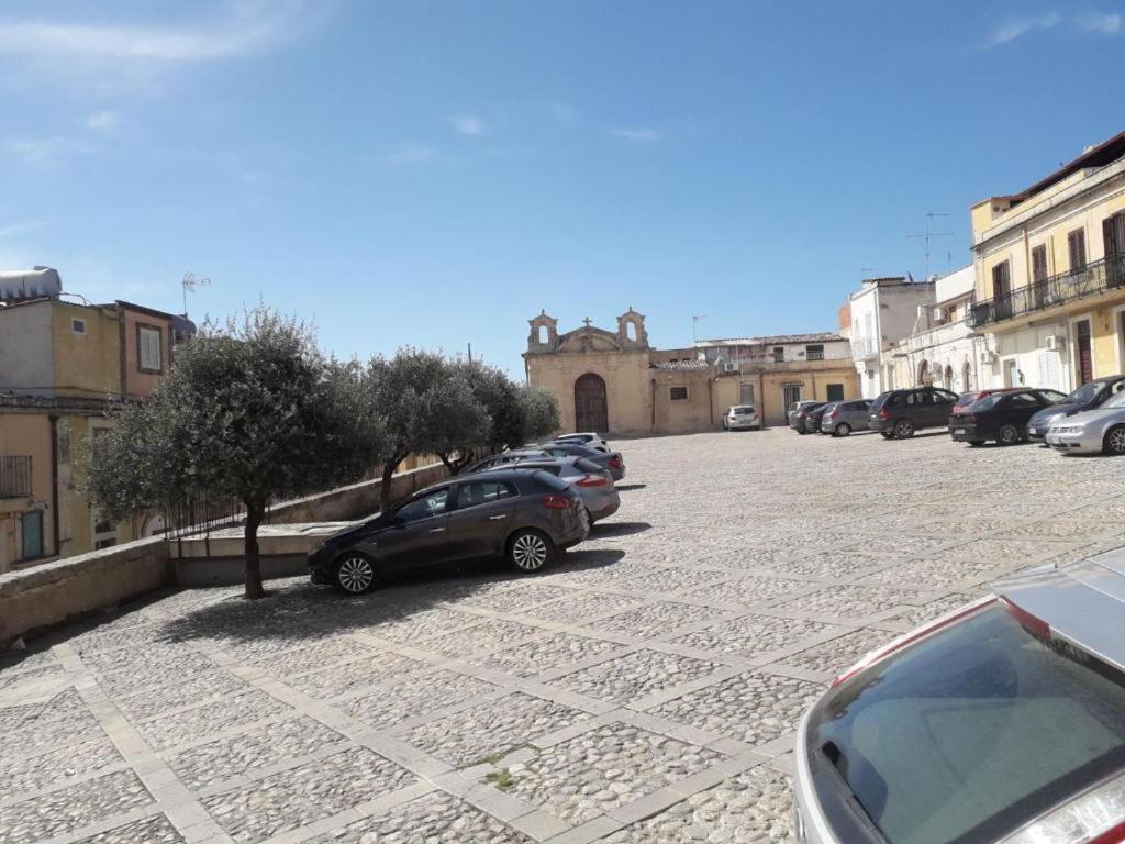 La Casa Re Basuli Villa Noto Luaran gambar